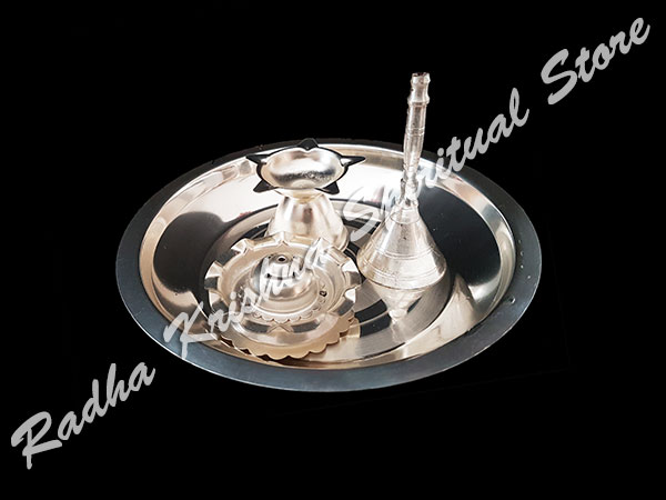 <p>
	Opulence-Silver-Plated-Small-Aarti-Thali-Set</p>