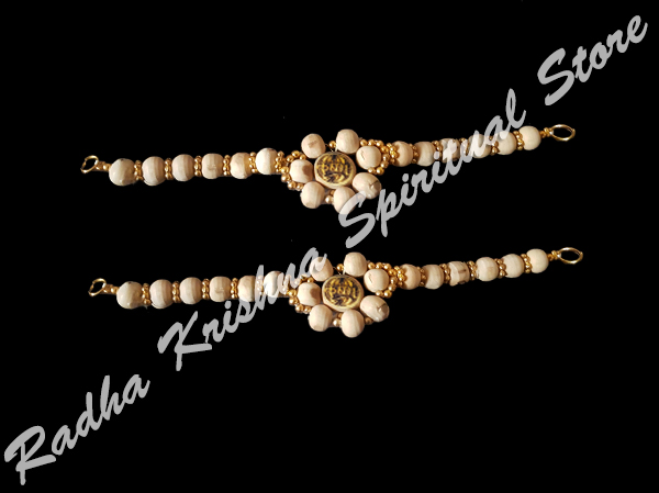 <p>Shri Krishna Flora Real Tulsi Bead God Armlets</p>