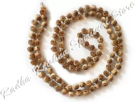 Shri Radha gravierte natürliche echte Tulsi-Perle Japa Mala